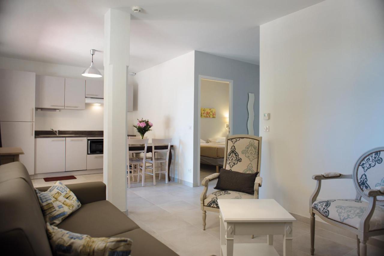 Appartements Des Joncas Мартиг Экстерьер фото